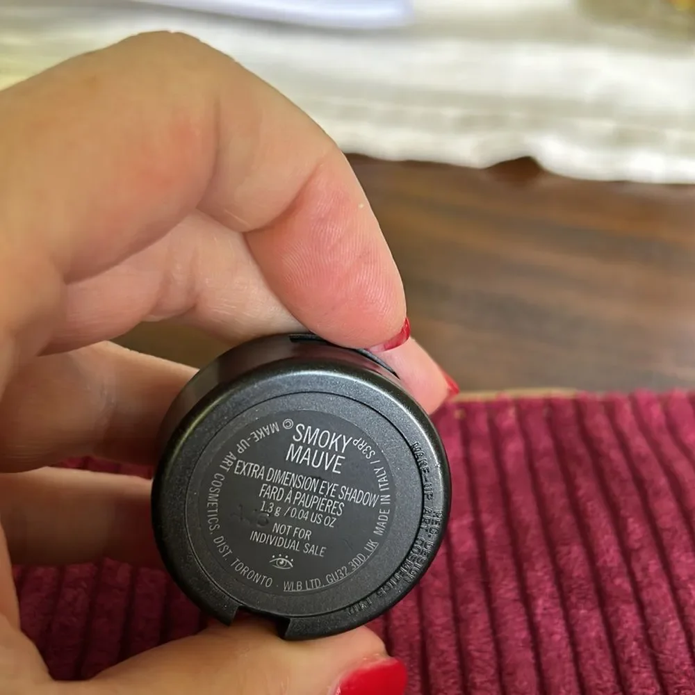 MAC Eyeshadow NEW Color Smoky Maive Ipsy bag